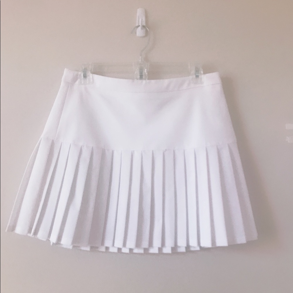 Forever 21 White Pleated Drop Mini Skirt